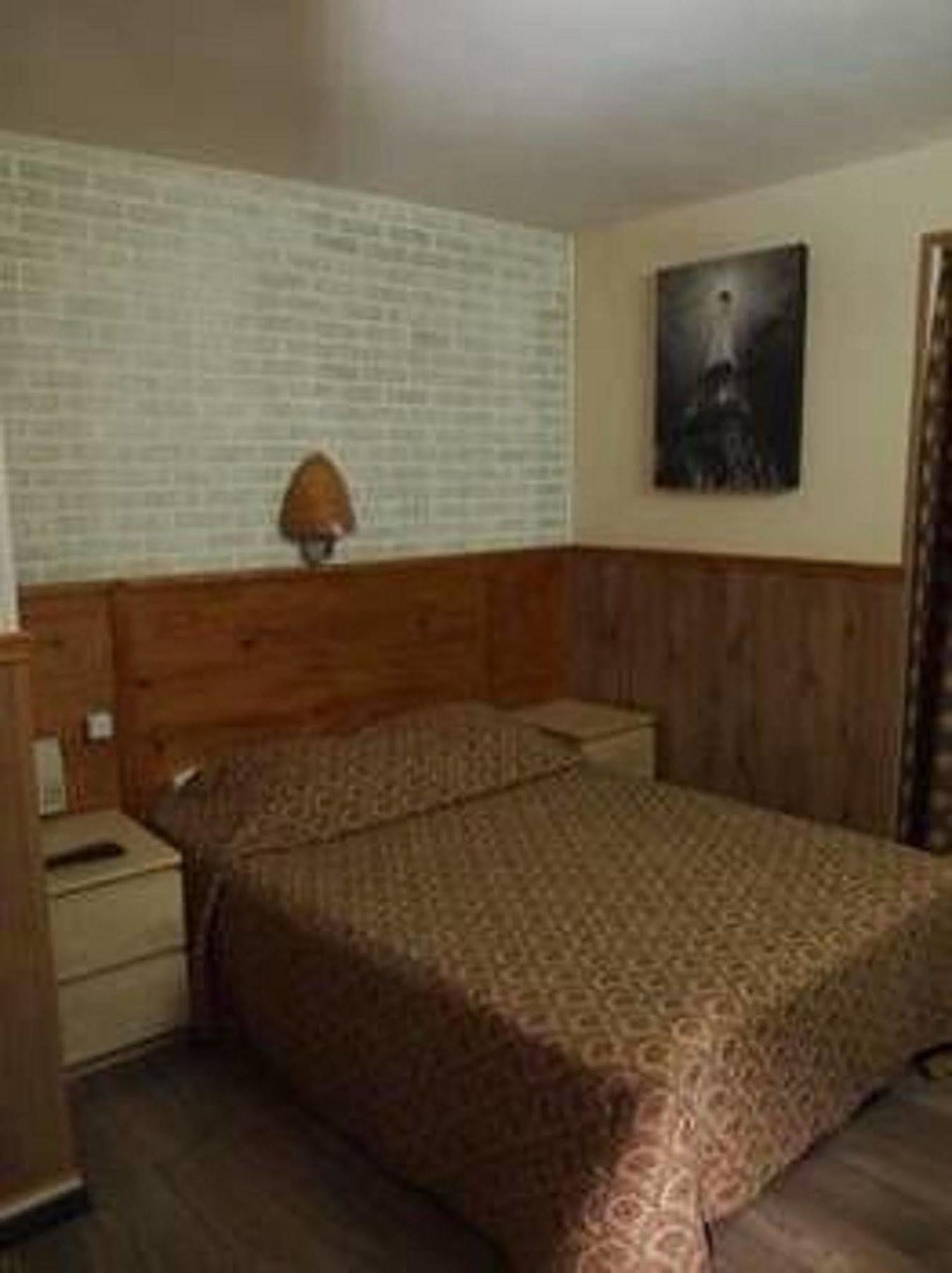 פריז Hotel Fiat מראה חיצוני תמונה