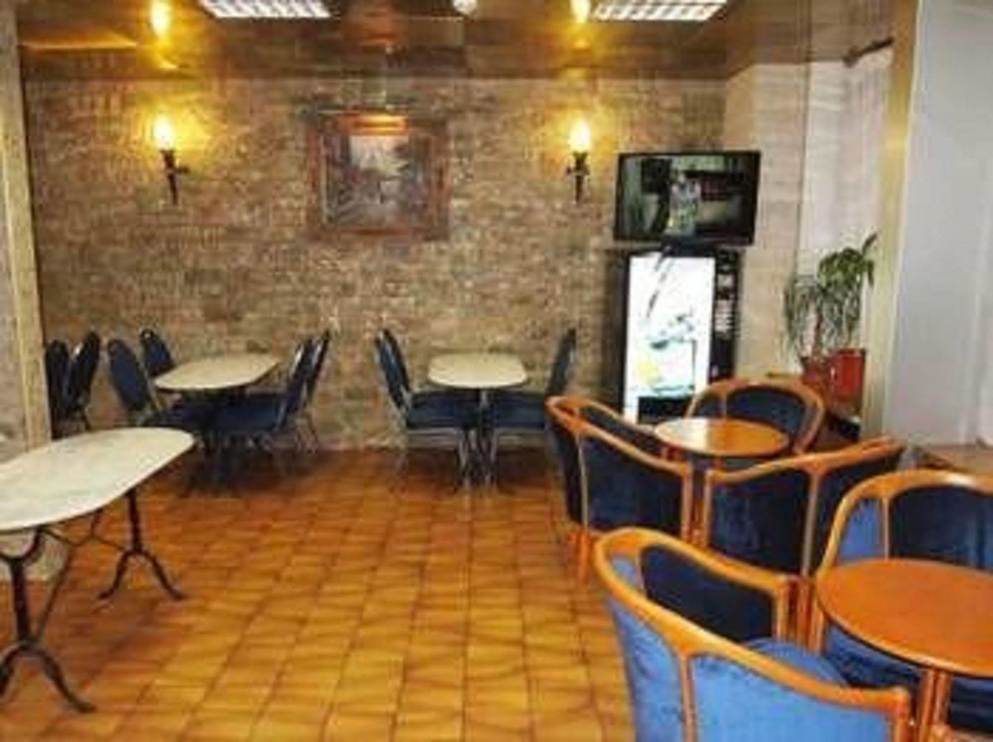 פריז Hotel Fiat מראה חיצוני תמונה